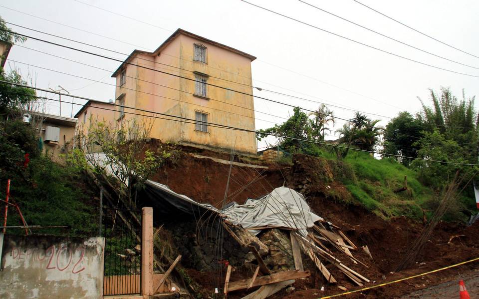 Lluvias ponen en jaque a edificio en voladero, ¿por qué no desalojan? -  Diario de Xalapa | Noticias Locales, Policiacas, sobre México, Veracruz, y  el Mundo