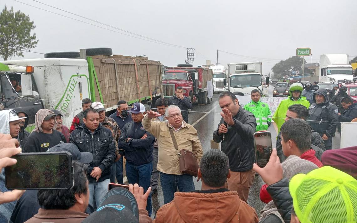 Prometen rehabilitación de tramo en carretera a Perote tras protesta cerca  de Altotonga - Diario de Xalapa | Noticias Locales, Policiacas, sobre  México, Veracruz, y el Mundo